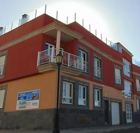 Casa Vista Mar Oliastur El アパート *